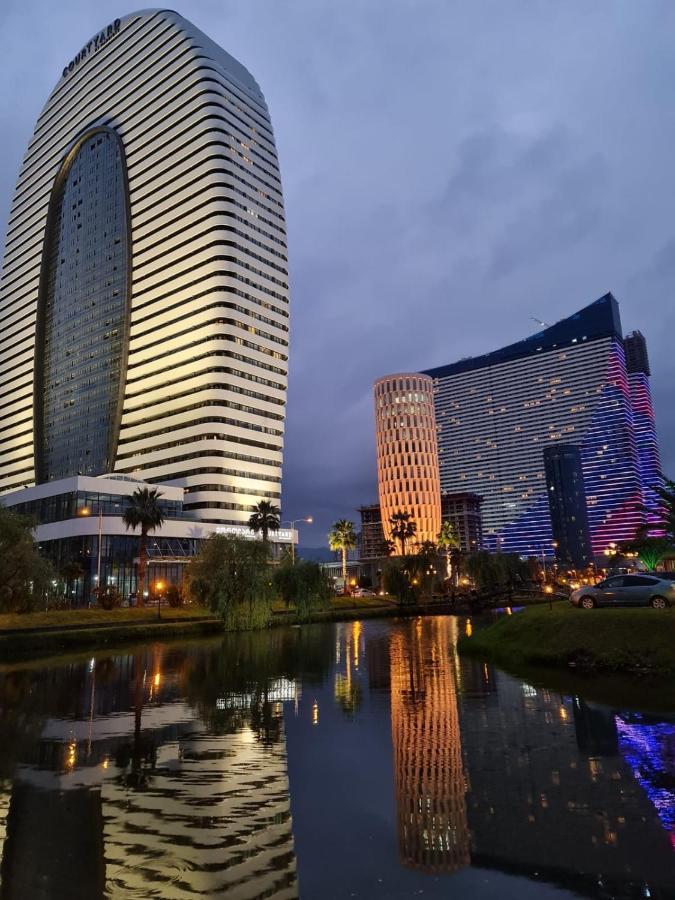 Apartment 16,26,27 Floors In Alliance Palace Batumi Exterior foto